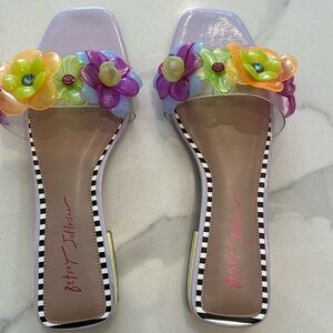 Beautiful Betsey Johnson sandals flowers color summer